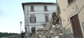 Arquata del Tronto - Stanotte alle 3:32 si ricordano le 52 vittime del sisma